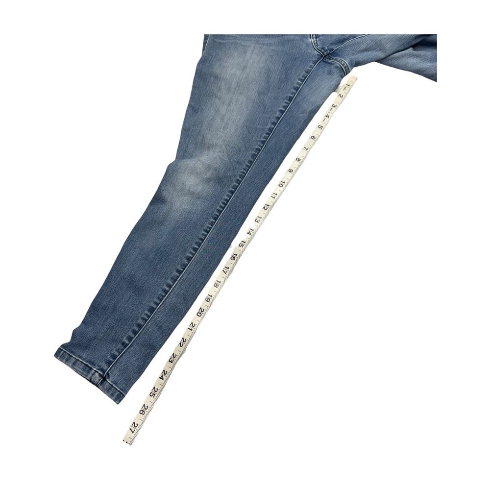 Universal Thread Straight Leg Jeans Size 10 Light Wash Denim 30S Short - Picture 2 of 7